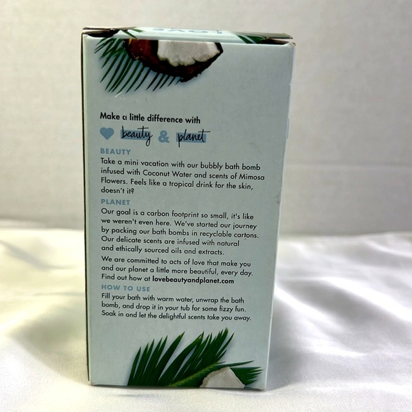 Love beauty and Plant Coconut Water & Mimosa Flower Bath Bomb Fizzing Freshness‎ - Picture 2 of 4